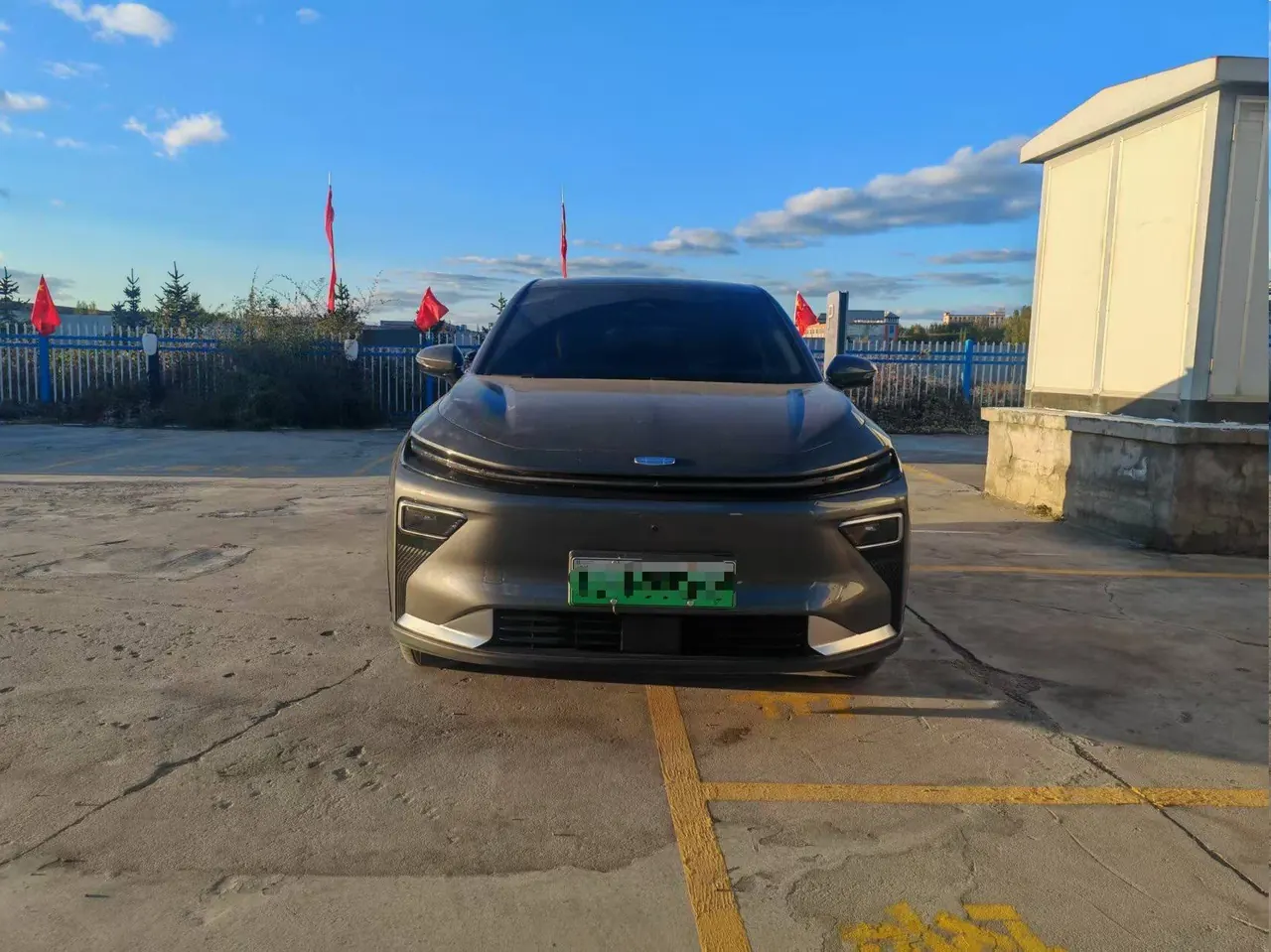 Geely 2026 Boyue REV 375km Long Endurance Platinum Extended Range Zhizun Edition Automatic Gear 5