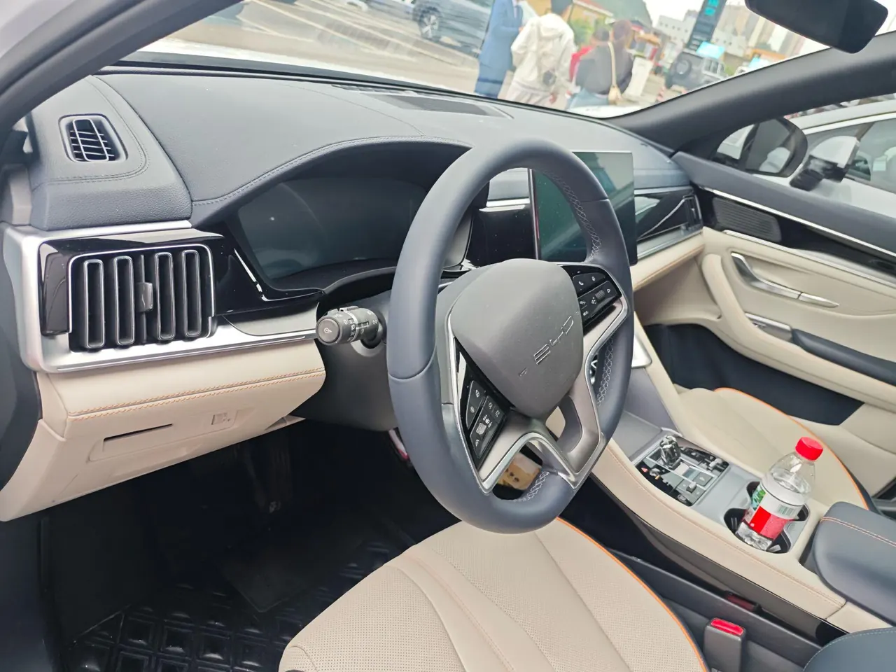 BYD 2023 Song PLUS DM-i 1.5 Stepless Champion Edition 150KM Flagship PLUS Automatic Gear 2