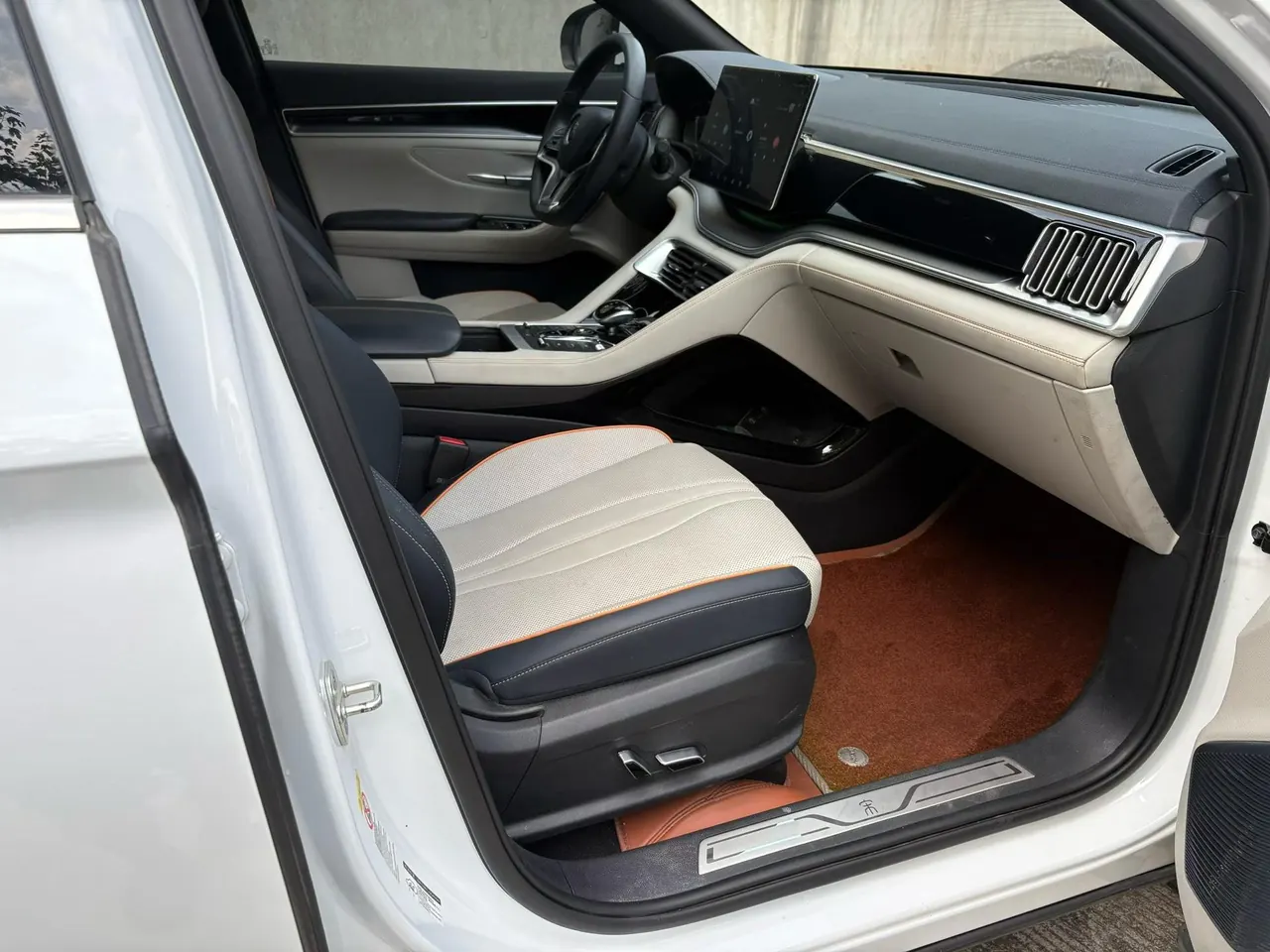 BYD Song PLUS New Energy 2022 Song PLUS DM-i 1.5 Stepless 110KM Flagship PLUS 5G Edition Automatic Gear 4