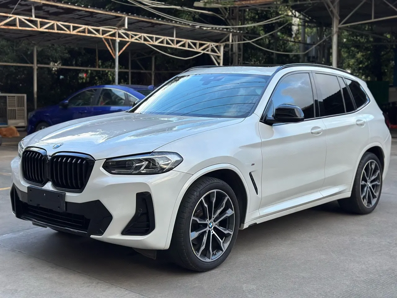 Open image lightbox: BMW 2022 X3 xDrive30i 2.0T Leading M Obsidian Night Suit Automatic Gear