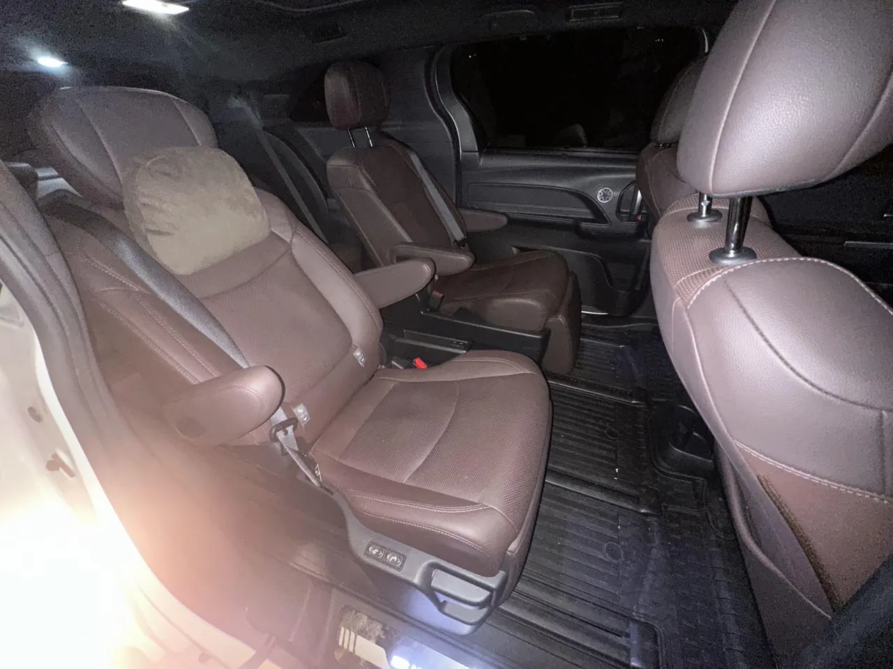 Toyota 2023 Sana 2.5 Stepless Platinum Edition Automatic Transmission 8