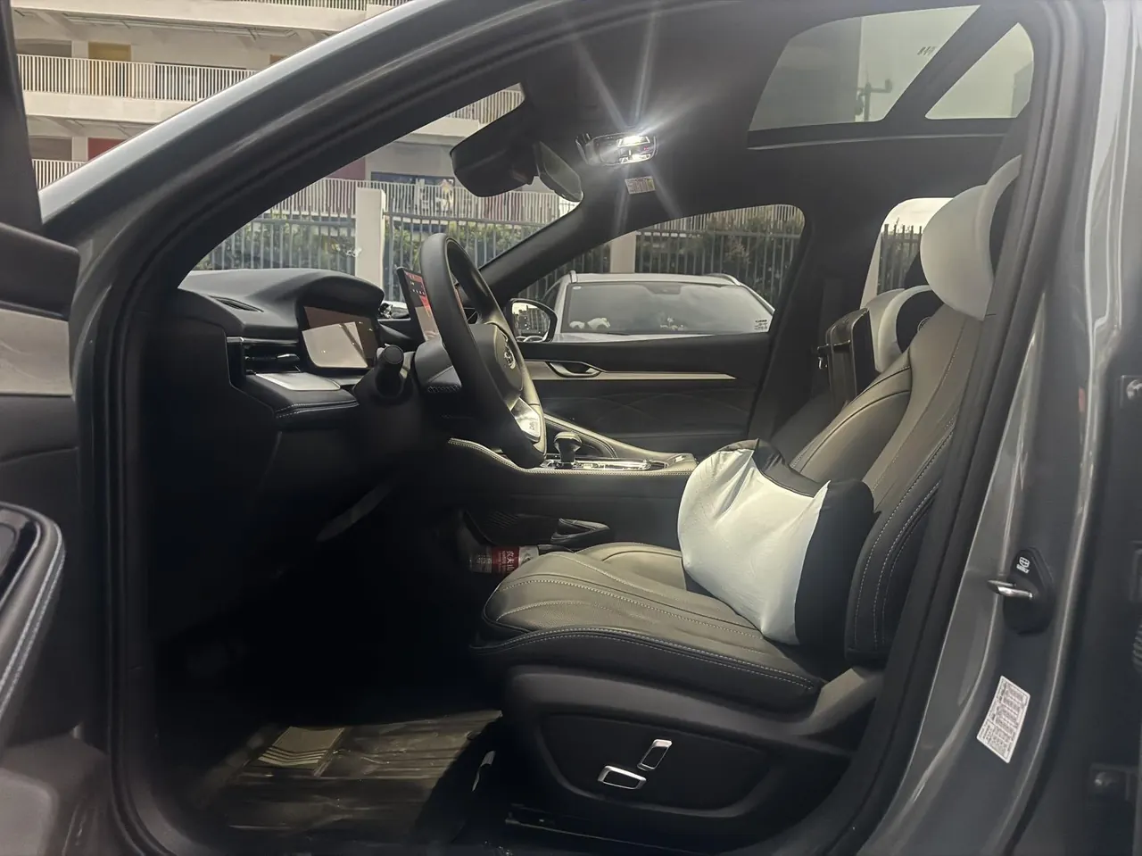 Geely 2026 Star Rui 1.5TD Oriental Obsidian Kunlun Edition Automatic Gear 3