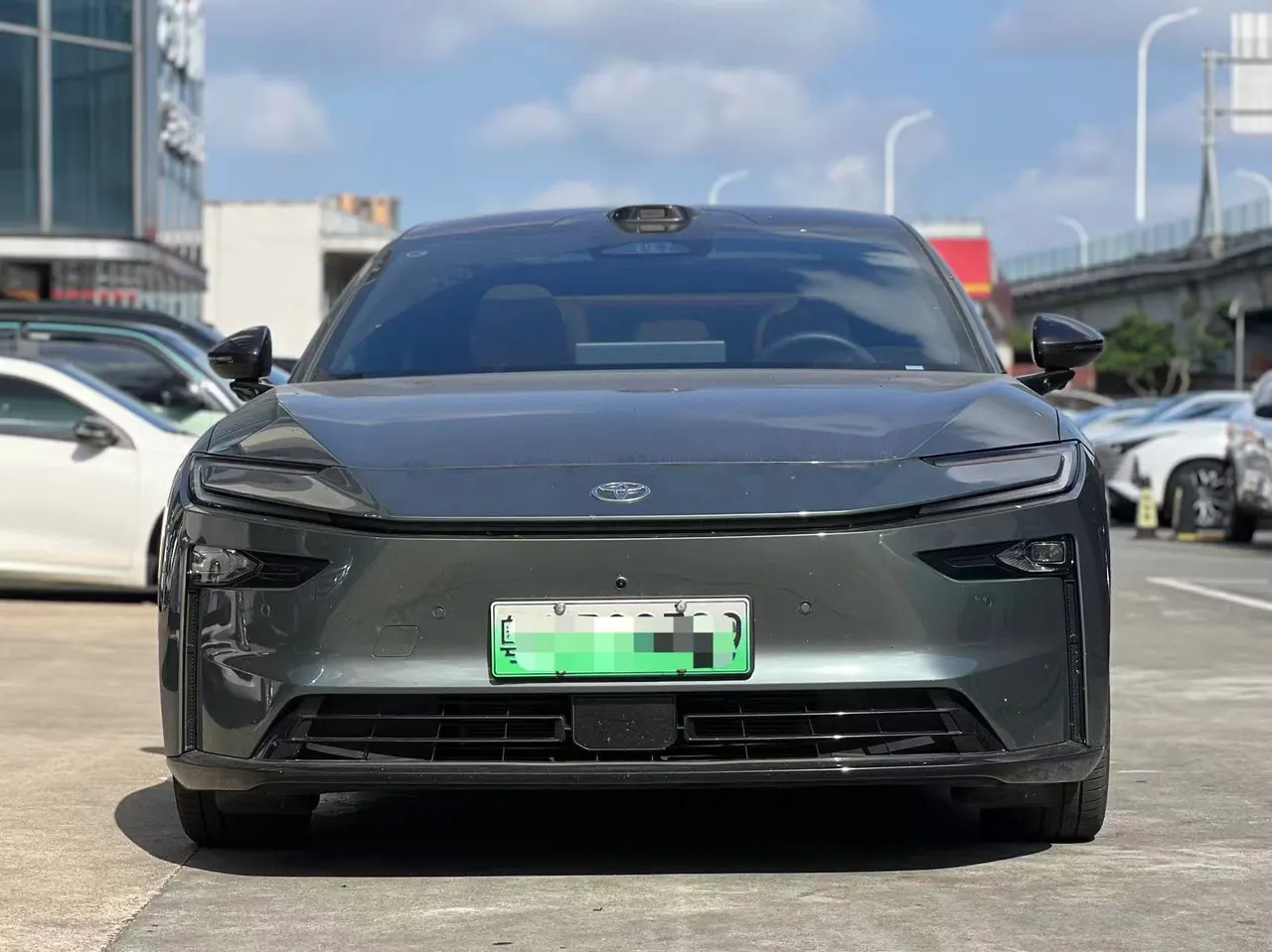 Toyota 2026 Platinum Intelligence 7 710 Ultra Laser Radar Edition Automatic Gear 2