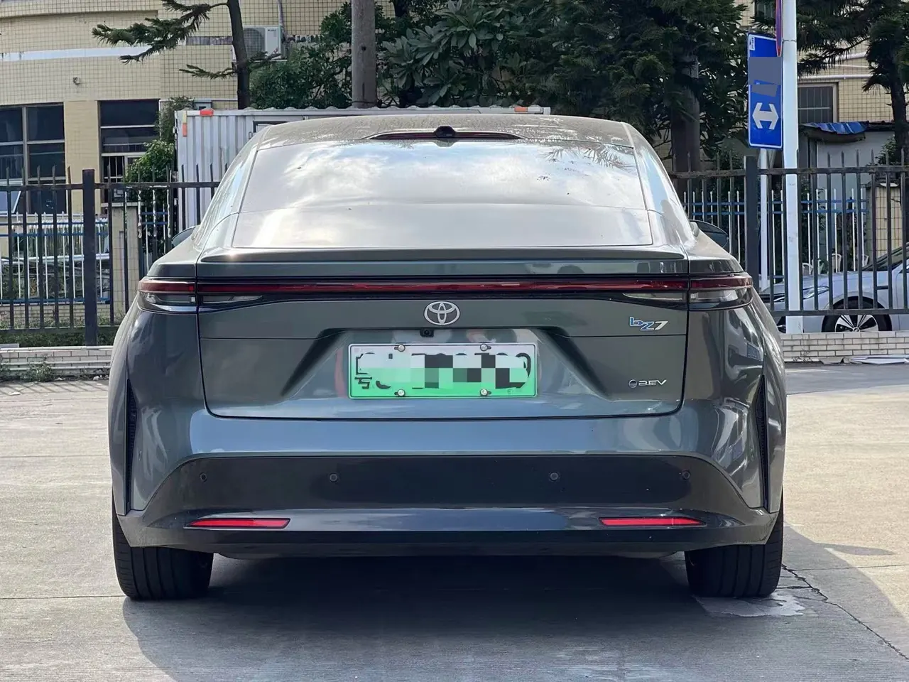 Toyota 2026 Platinum Intelligence 7 710 Ultra Laser Radar Edition Automatic Gear 6
