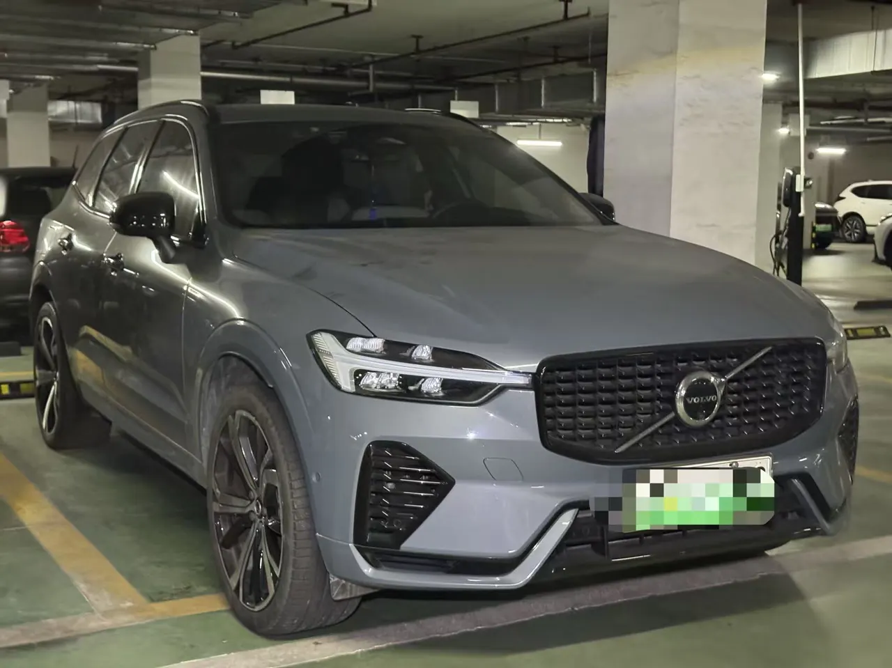 Volvo XC60 New Energy 2022 XC60 PHEV 2.0T T8 Four-wheel Drive Zhiyuan Sports Edition Automatic Gear 3