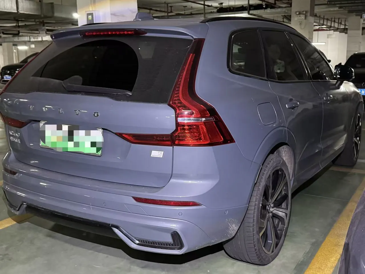 Volvo XC60 New Energy 2022 XC60 PHEV 2.0T T8 Four-wheel Drive Zhiyuan Sports Edition Automatic Gear 6