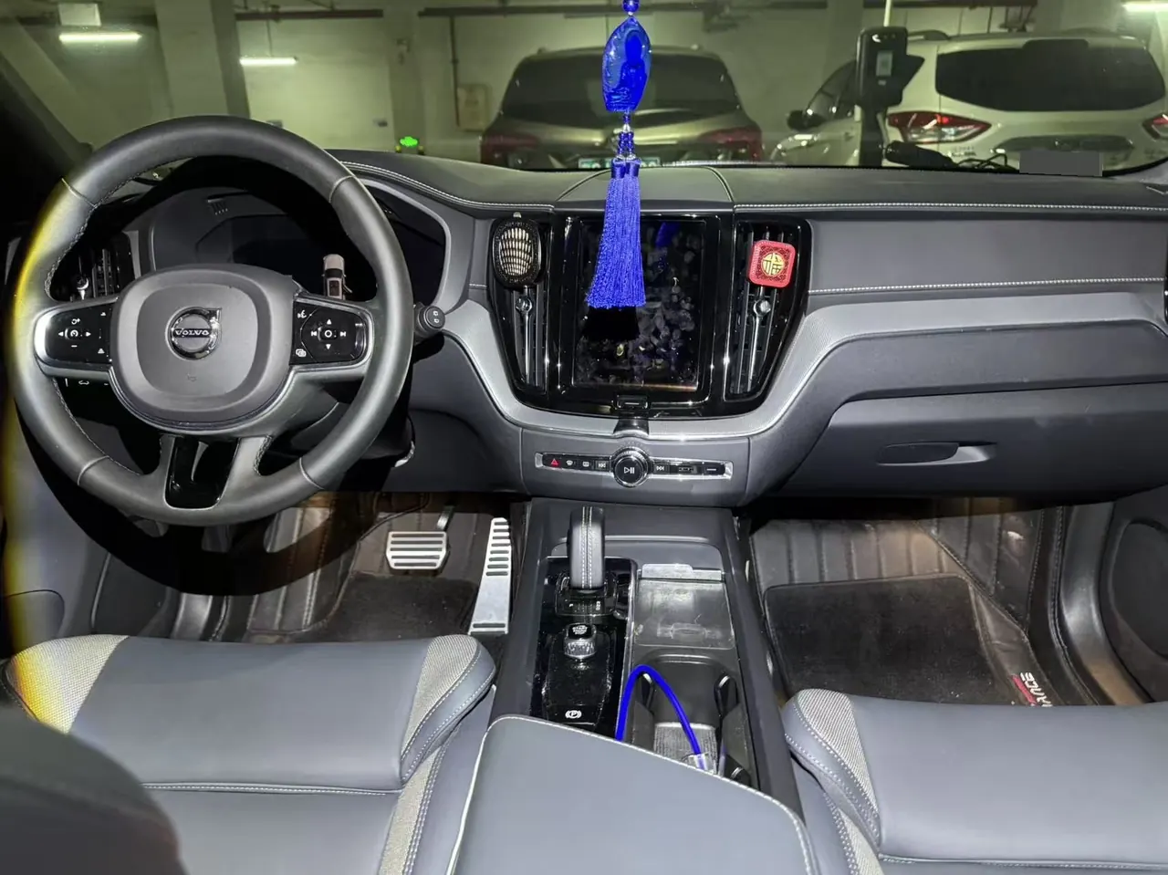 Volvo XC60 New Energy 2022 XC60 PHEV 2.0T T8 Four-wheel Drive Zhiyuan Sports Edition Automatic Gear 8