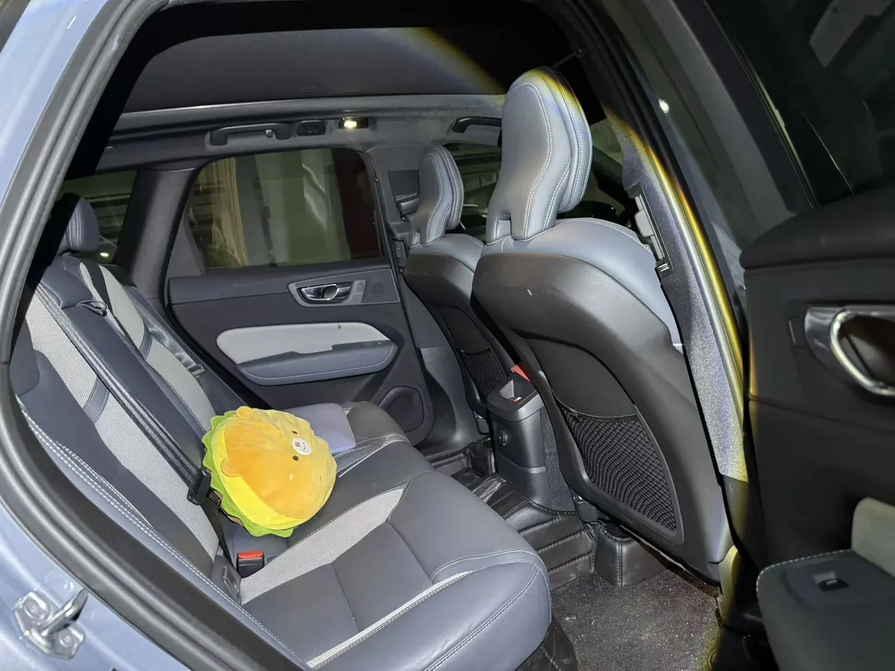 Volvo XC60 New Energy 2022 XC60 PHEV 2.0T T8 Four-wheel Drive Zhiyuan Sports Edition Automatic Gear 9