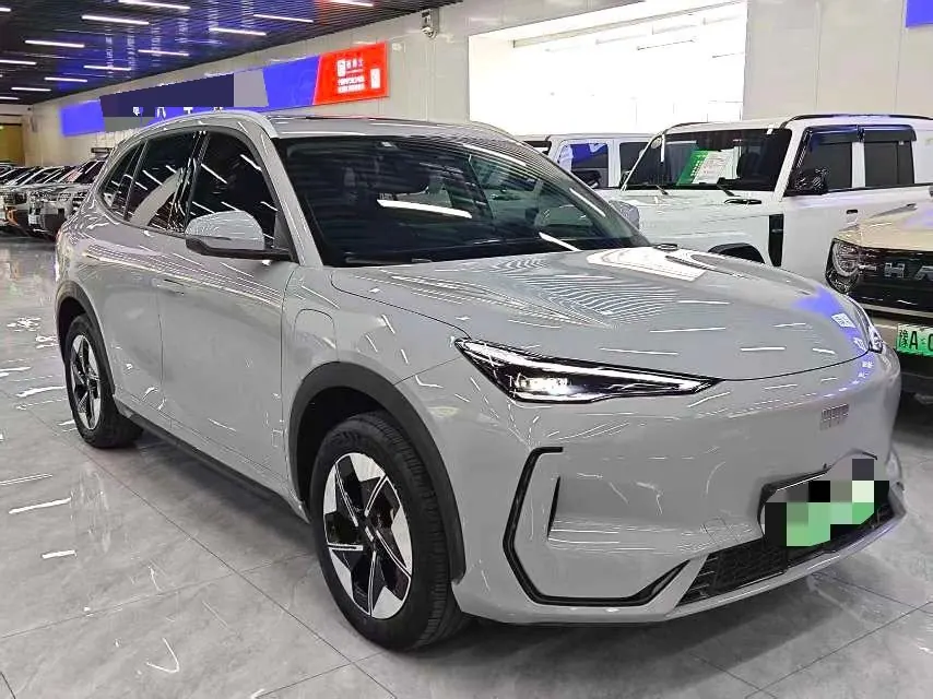 Geely Galaxy 2026 E 5 530km Discovery Edition Automatic Gear 3
