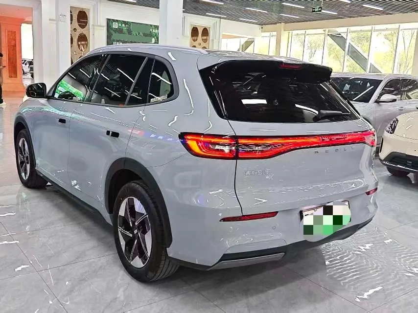 Geely Galaxy 2026 E 5 530km Discovery Edition Automatic Gear 9