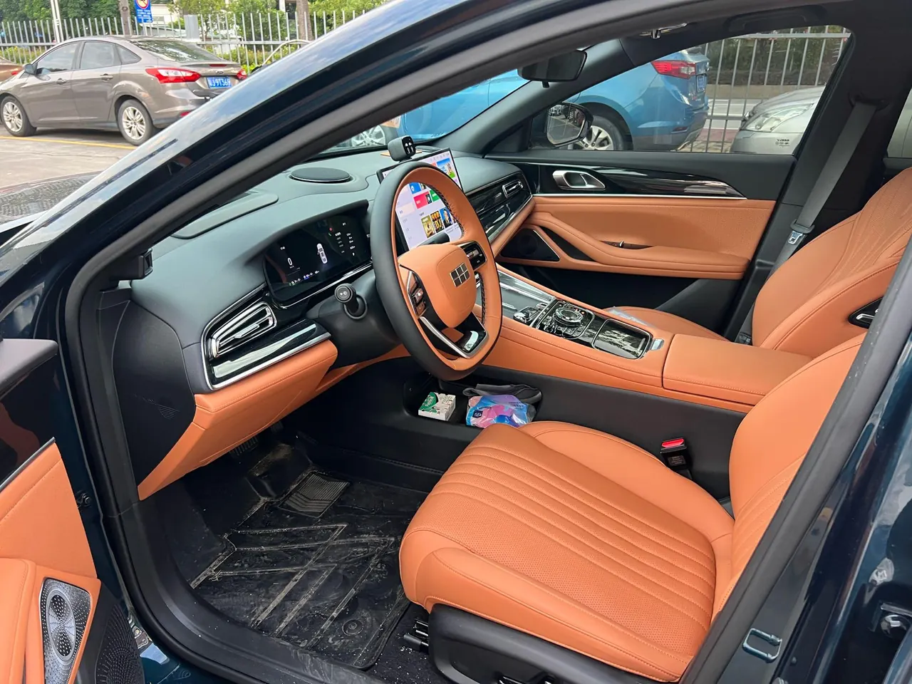 Geely Galaxy 2026 star shine 7 EM-i 1.5 220km four-wheel drive star shine version automatic gear 4