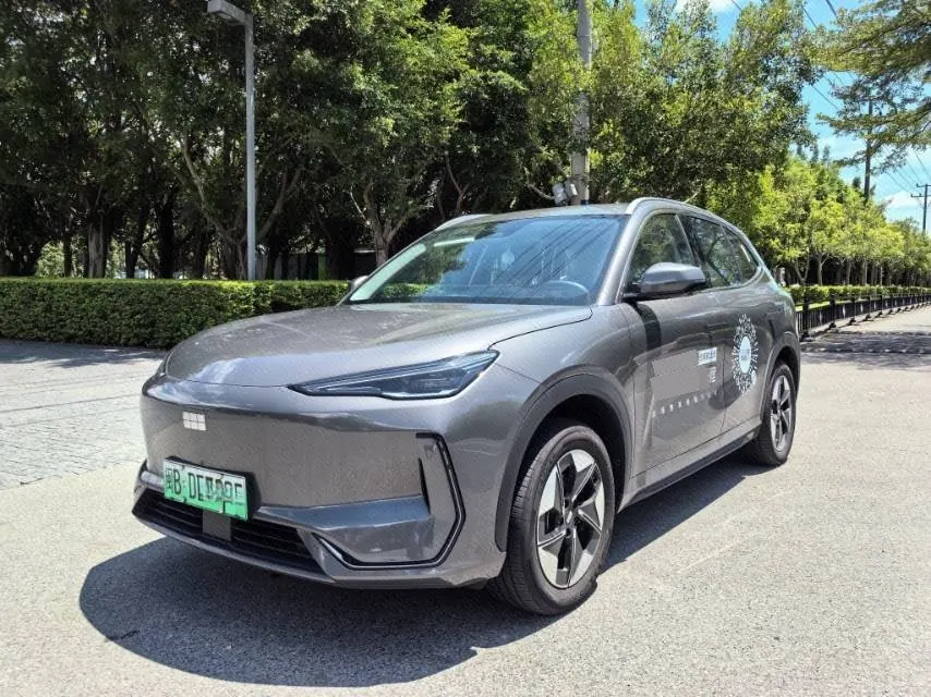 Открыть галерею: Geely Galaxy 2026 E 5 610km Discovery Edition Automatic Gear