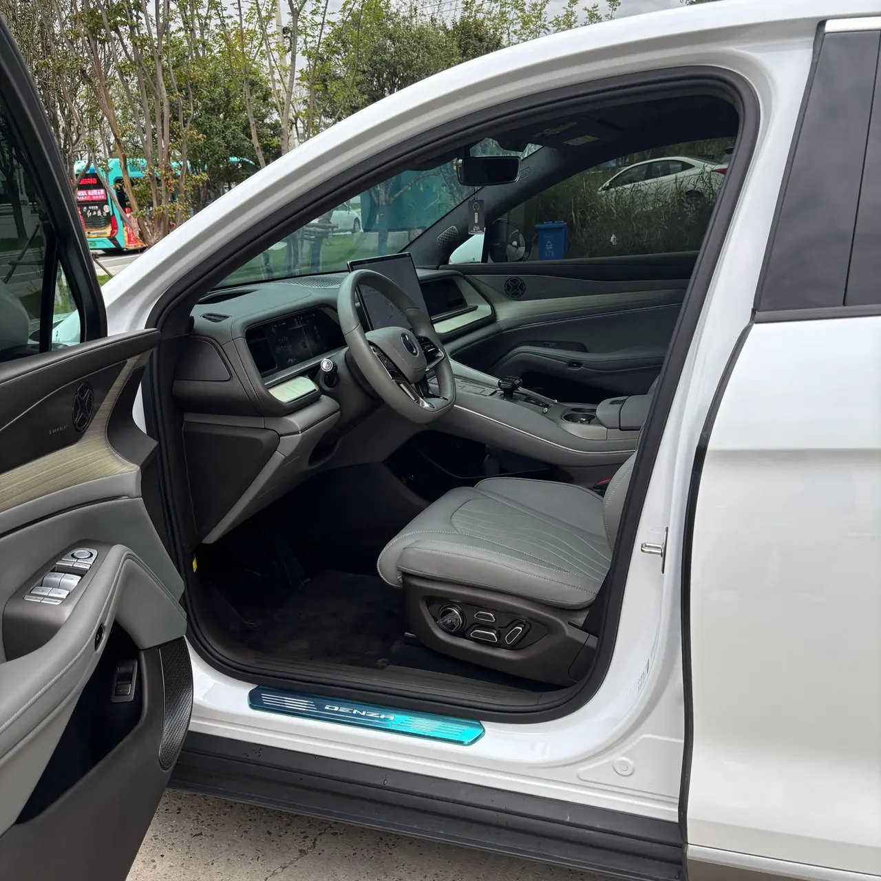 Denza 2023 Denza N7 Long Endurance Edition Automatic Transmission 4