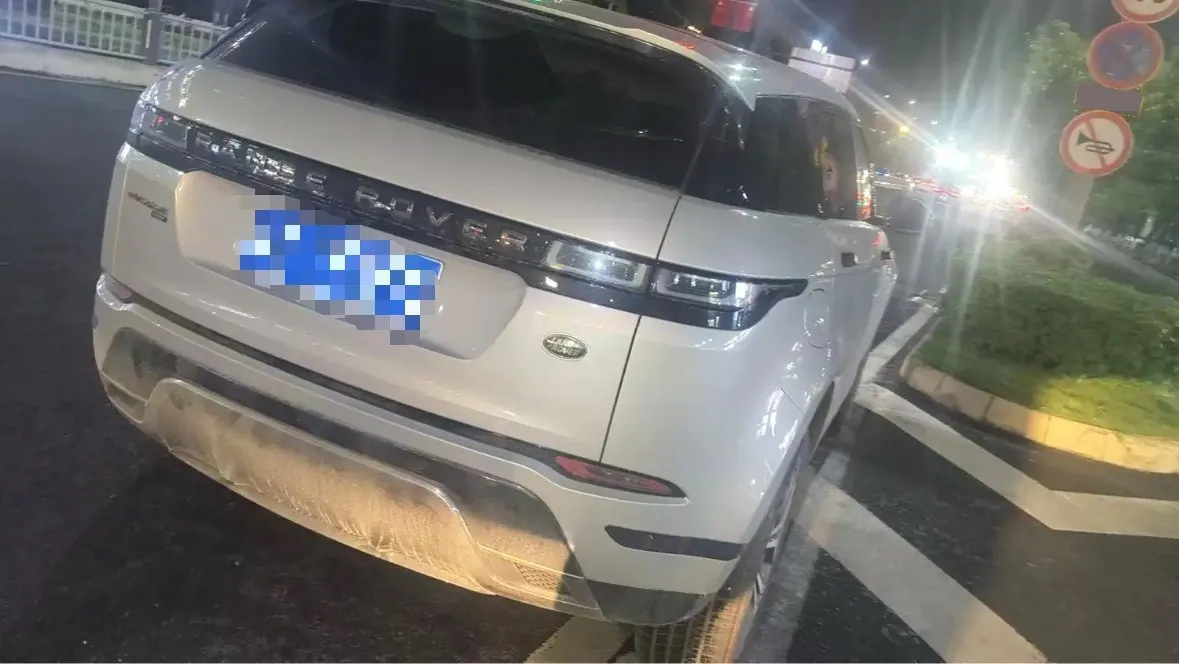 Land Rover 2022 Range Rover Aurora L 48V 2.0T 249PS R-Dynamic Deluxe Automatic Gear 7