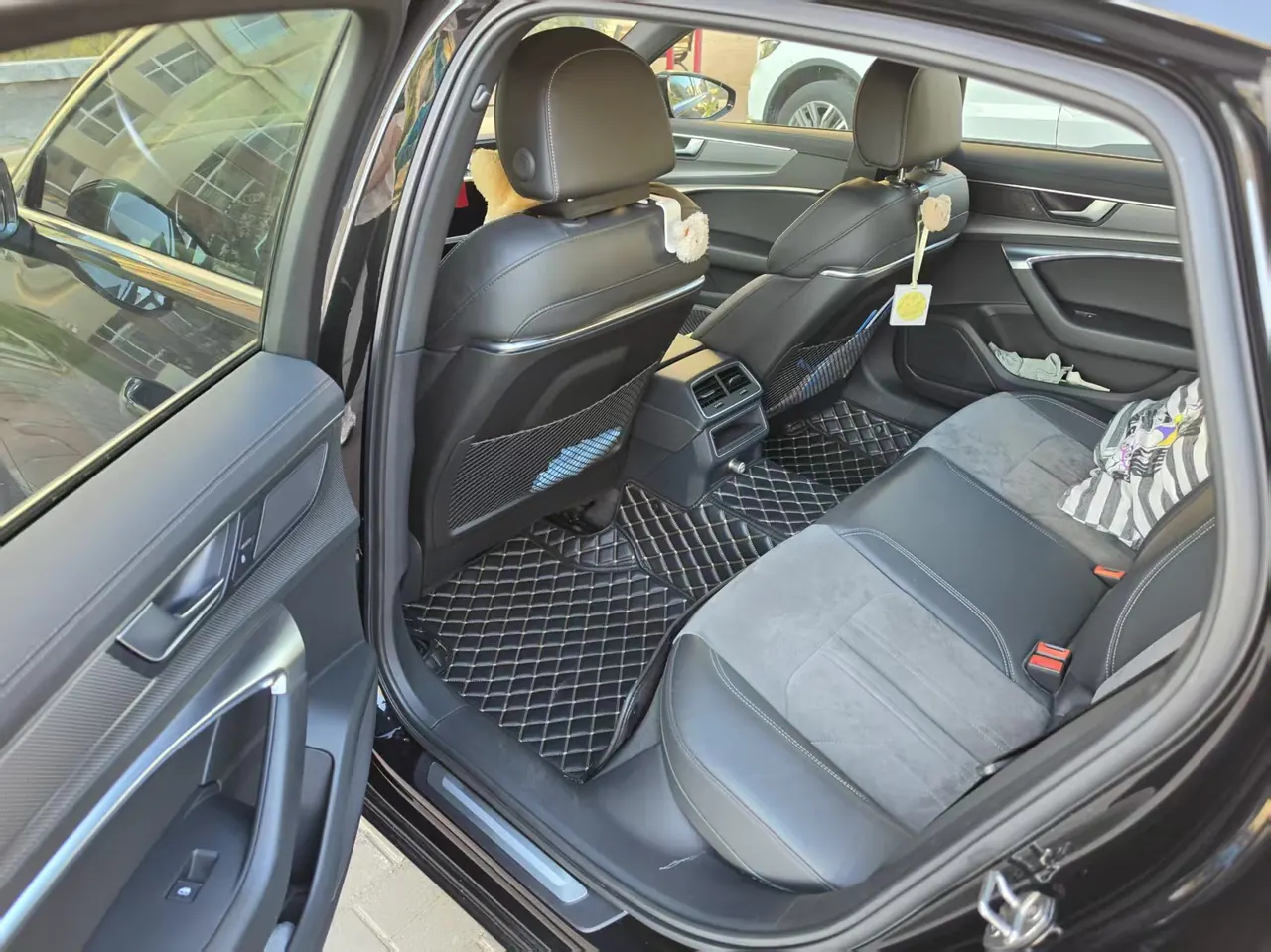 Audi 2020 A6L 2.0TFSI 40TFSI Deluxe Dynamic Automatic 3