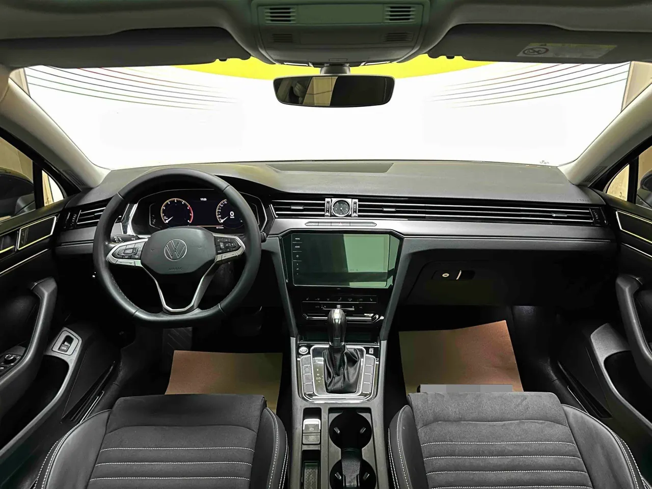 Volkswagen 2020 Magotan 2.0TSI 330TSI luxury automatic transmission 5