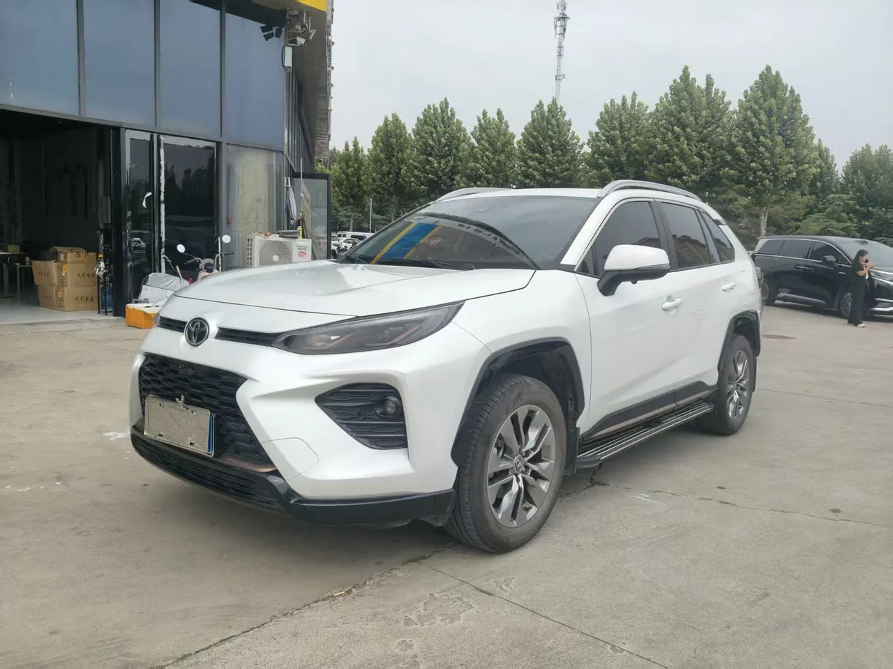 Open image lightbox: Toyota 2024 Willanda 2.0 Stepless Two-Drive Luxury PLUS Edition Automatic Gear