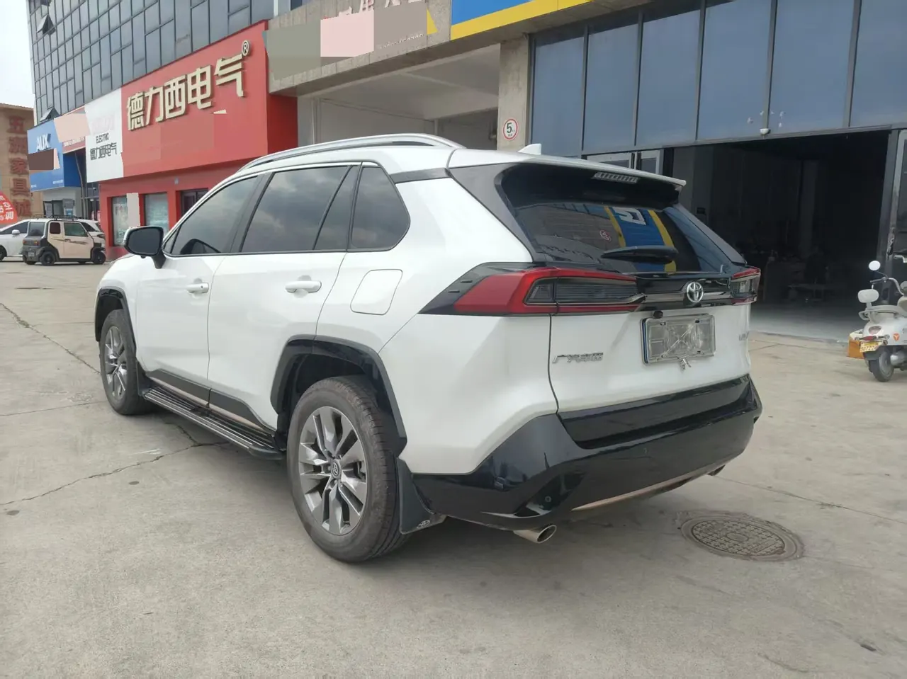 Toyota 2024 Willanda 2.0 Stepless Two-Drive Luxury PLUS Edition Automatic Gear 4