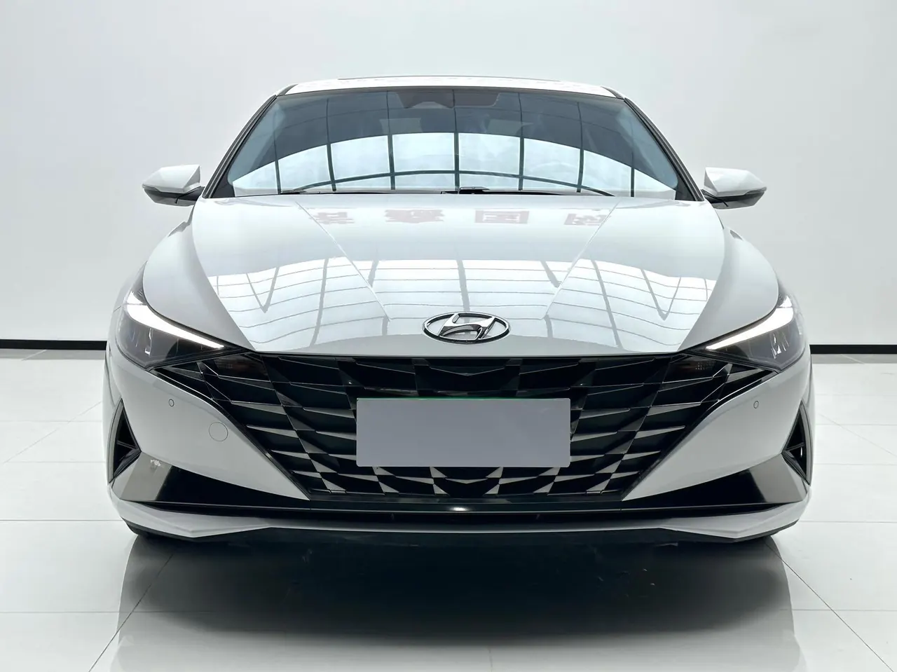 Hyundai 2022 Elantra -3-compartment 1.5 stepless LUX premium automatic gear 3