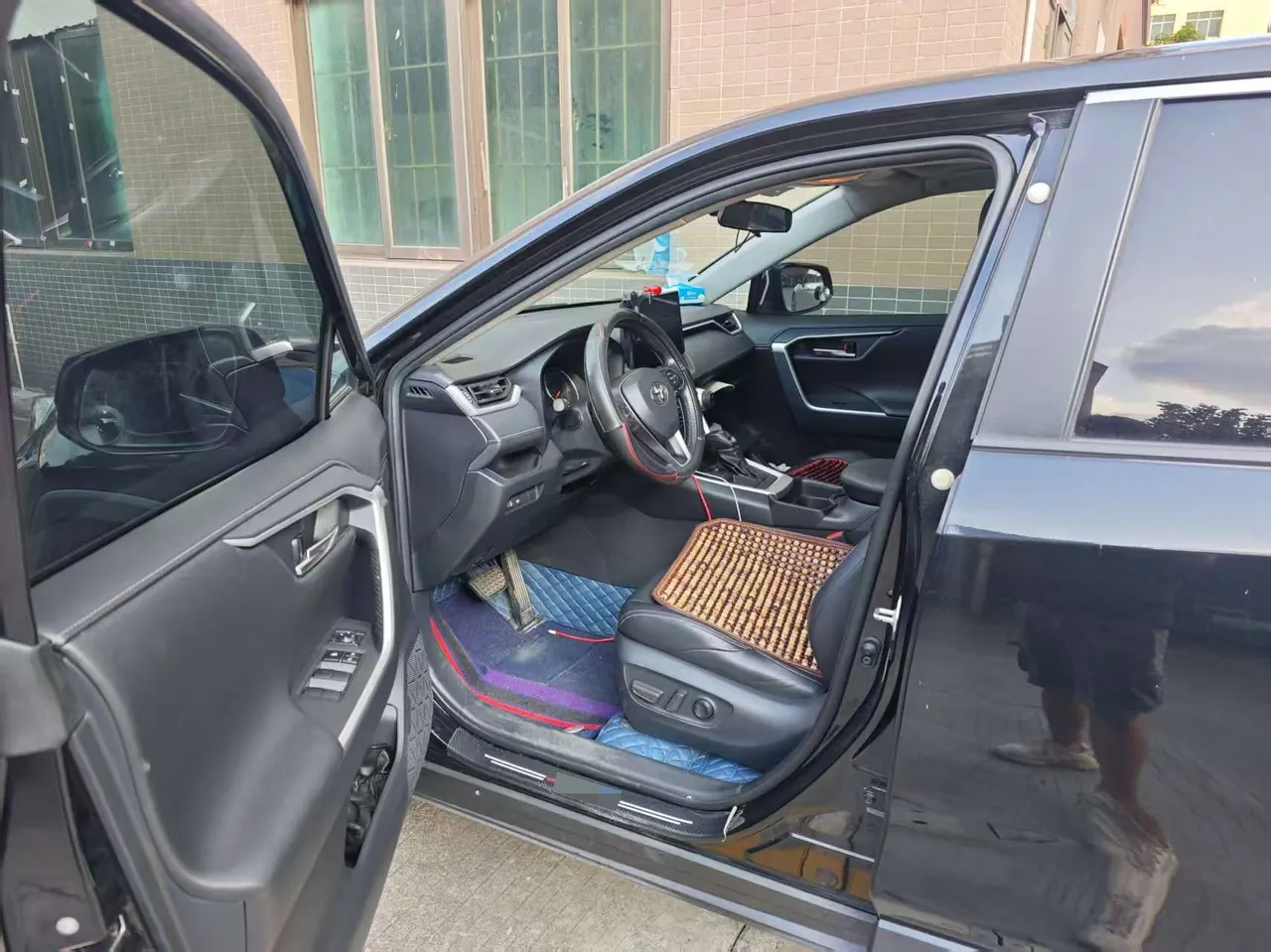 Toyota 2020 Willanda 2.0 Stepless Two-Drive Deluxe Automatic Gear 3