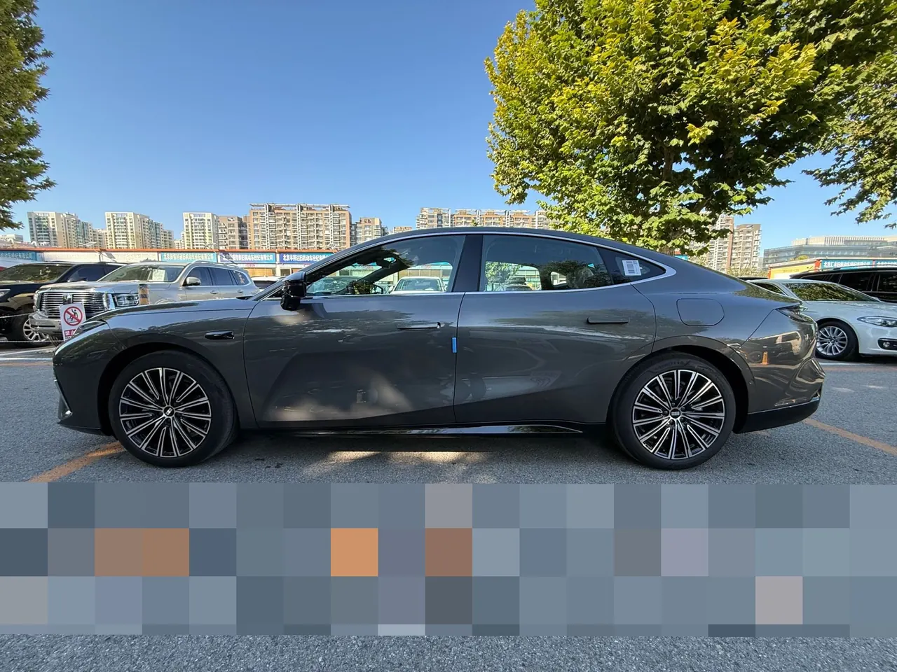 Geely Galaxy 2025 xingyao 8 EM-P 1.5T 130km exploration version automatic gear 7