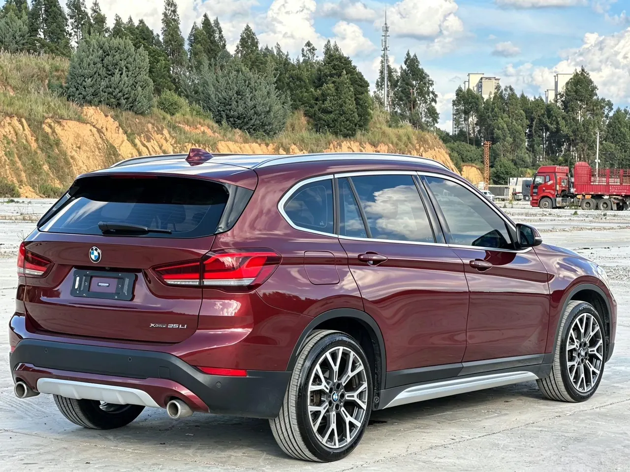 BMW 2020 X1 xDrive25Li 2.0T exclusive automatic gear 4