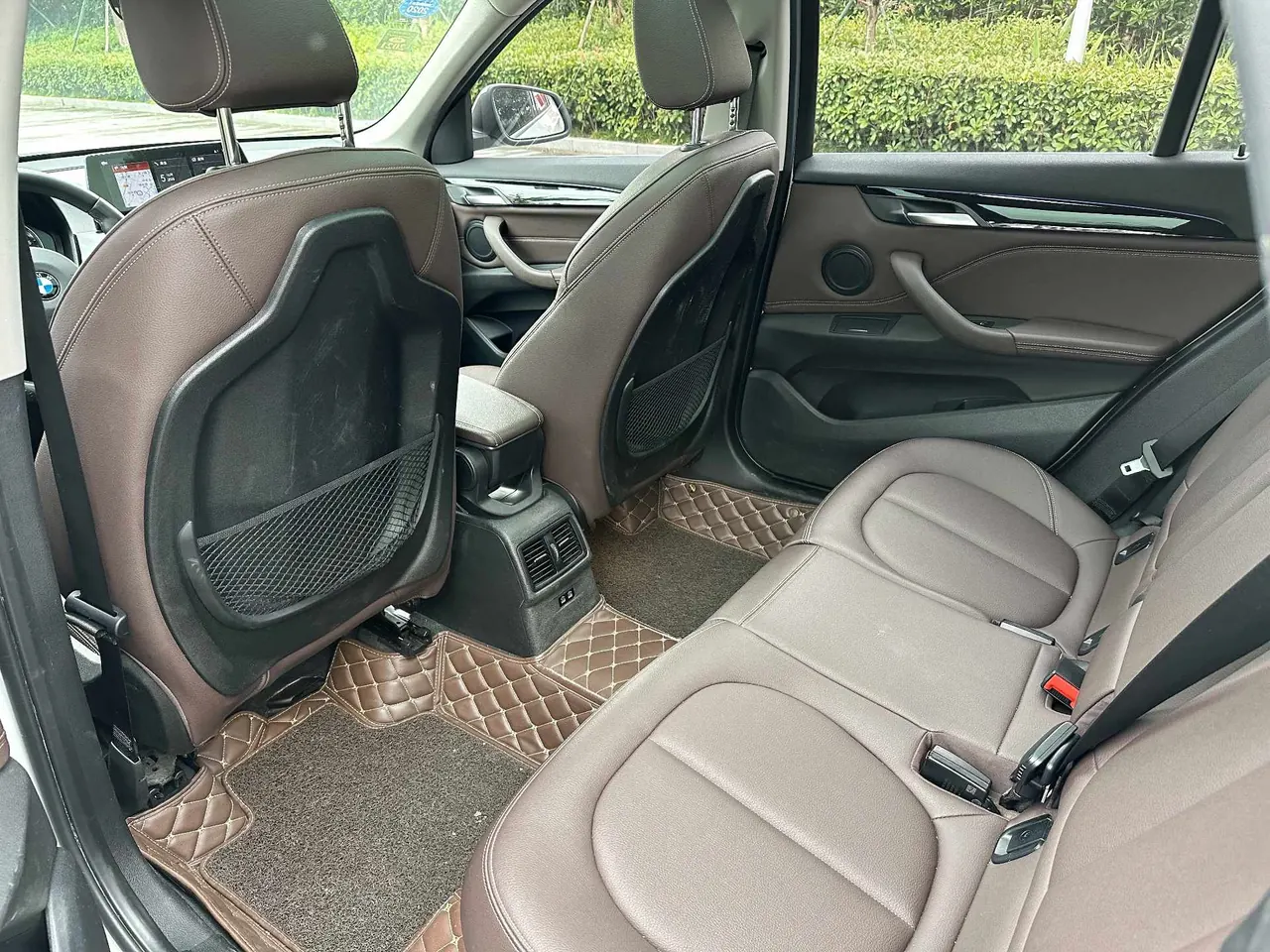 BMW 2020 X1 sDrive20Li 1.5T exclusive automatic gear 2