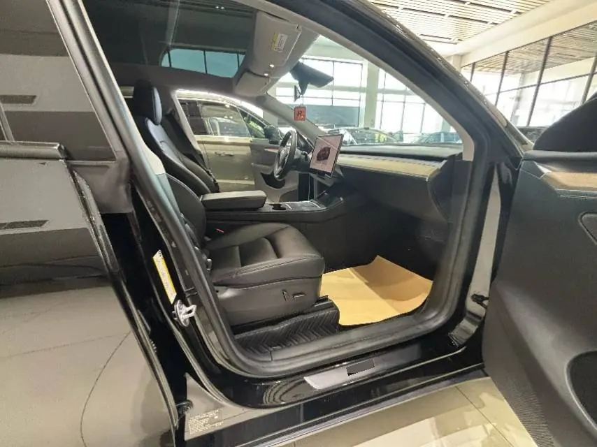 Tesla 2022 Model Y rear-wheel drive version automatic transmission 5