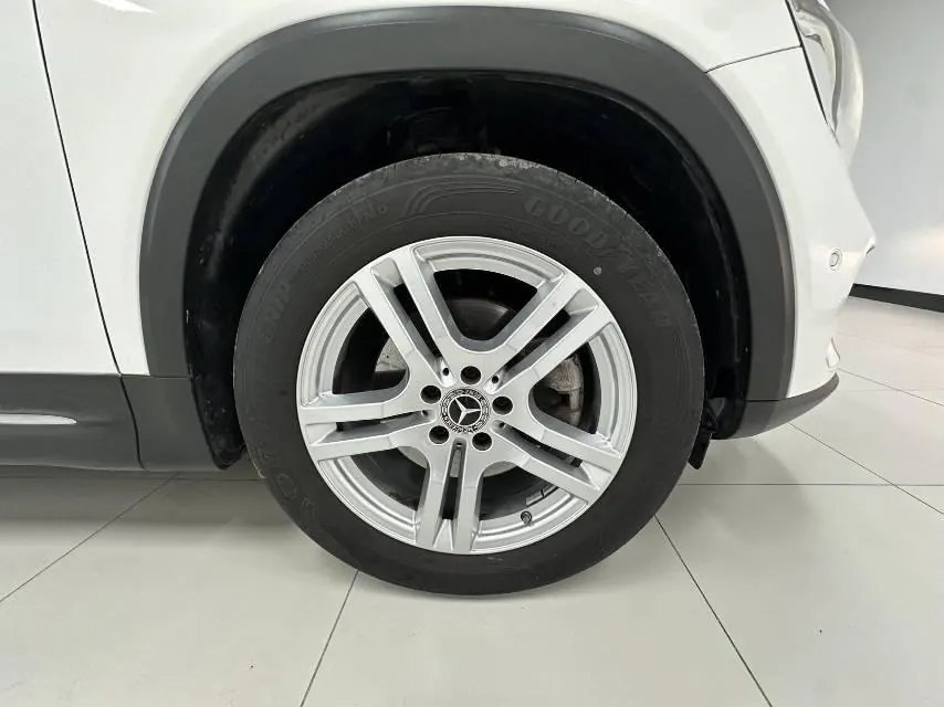 Mercedes Benz 2020 GLB 180 1.3T Fashion Automatic 16
