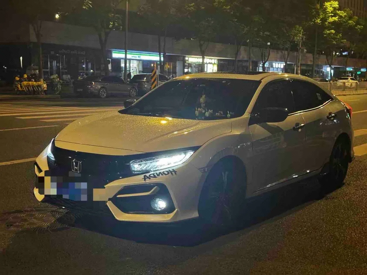 Открыть галерею: Honda 2021 Civic Hatchback 1.5T Stepless 220TURBO Tide Cool Control Automatic Gear
