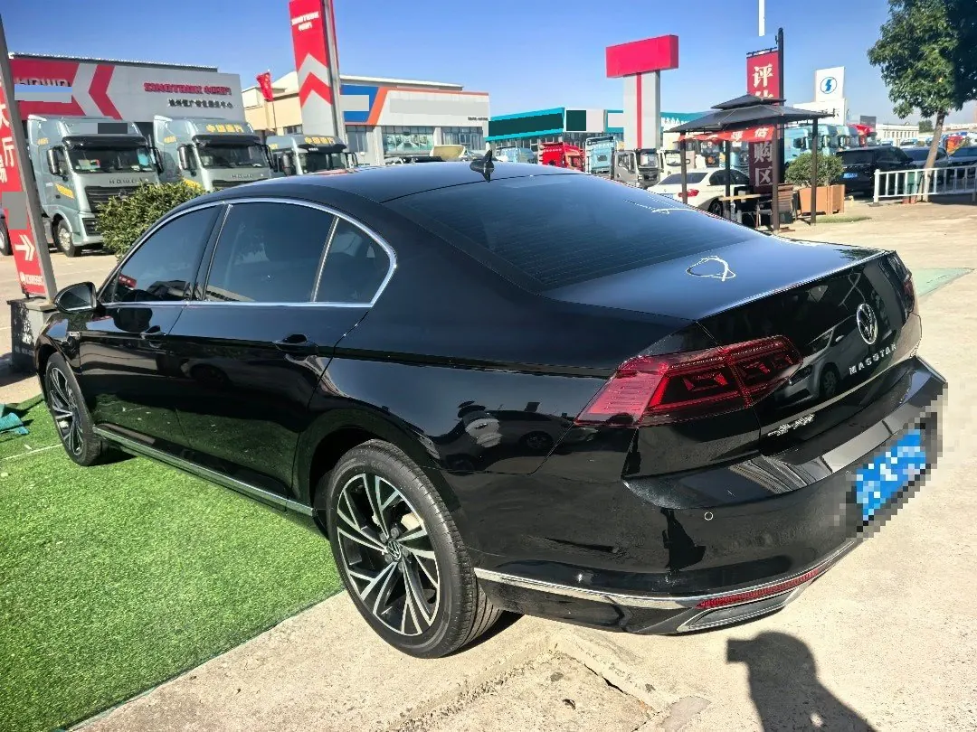 Volkswagen 2020 Magotan 2.0TSI 330TSI luxury automatic transmission 2
