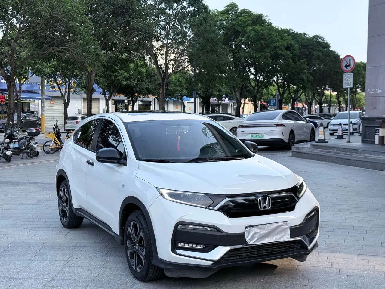 Honda 2021 XR-V 1.5T stepless 220TURBO deluxe automatic gear 3
