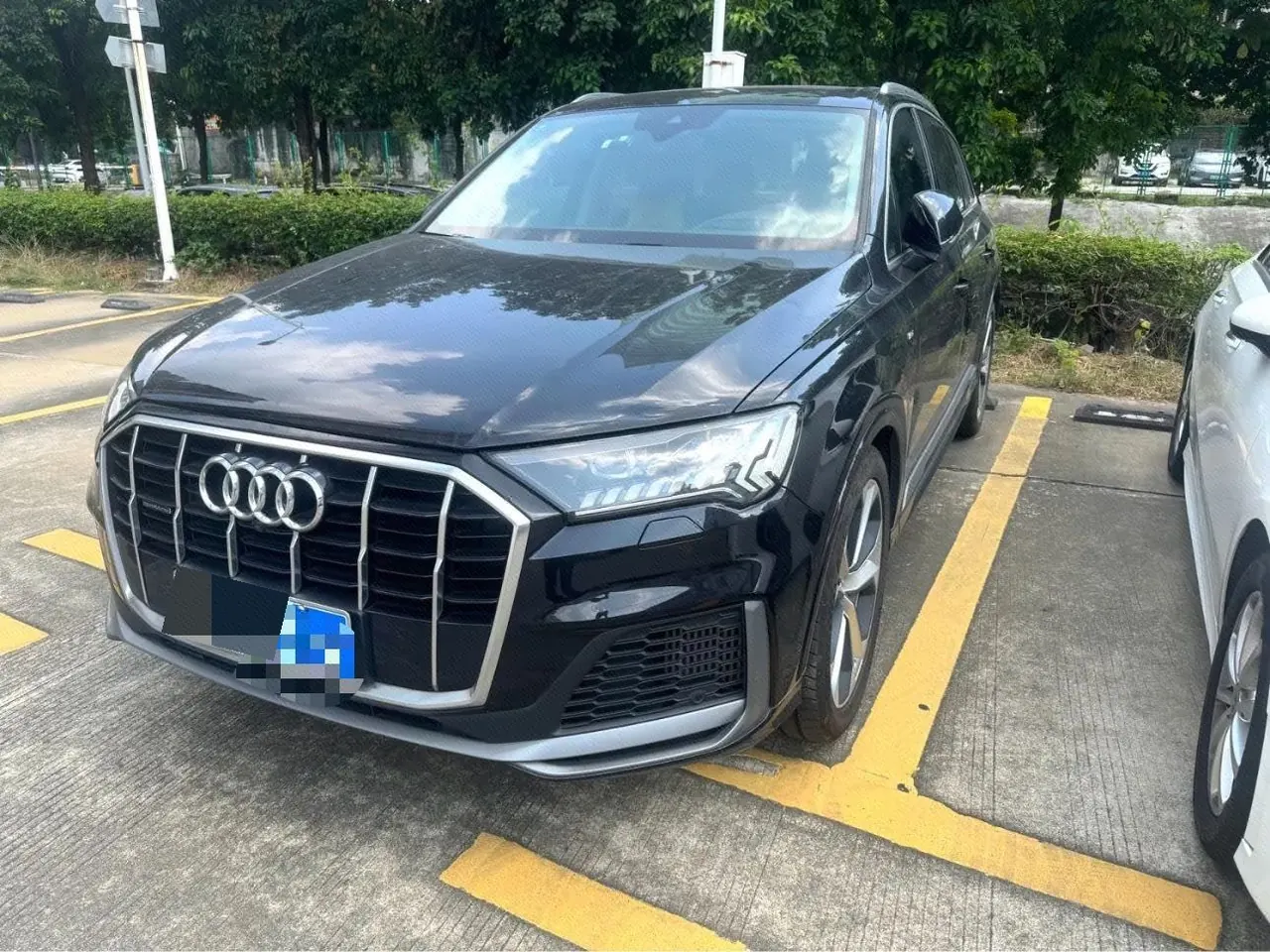 Audi Q7 (Imported) 2020 Q7 48V 3.0TFSI 55TFSI Quattro S line Honorable Automatic Gear - View 1