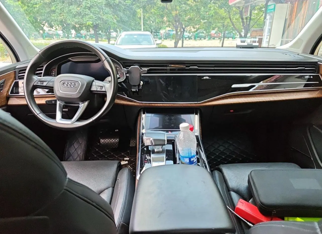 Audi Q7 (Imported) 2020 Q7 48V 3.0TFSI 55TFSI Quattro S line Honorable Automatic Gear 4