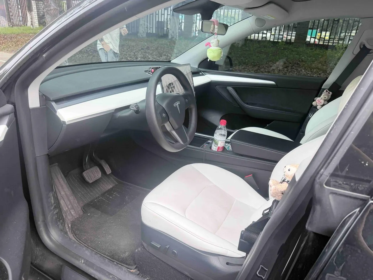 Tesla 2021 Model Y Standard Endurance Rear Drive Automatic Gear 2