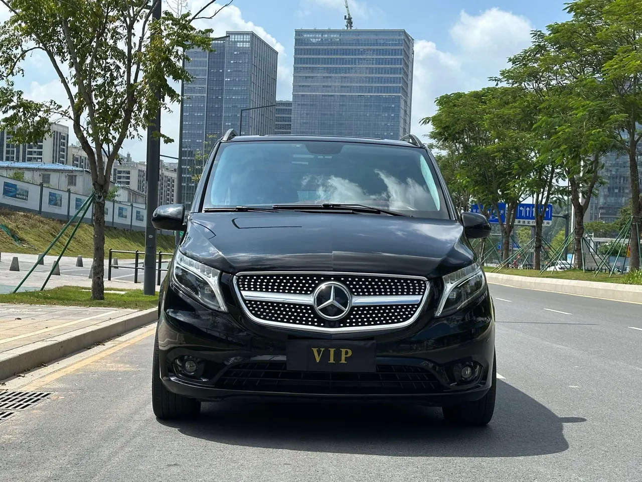 Mercedes Benz 2020 Vito 2.0T Business Edition 7-seat Automatic Gear 2