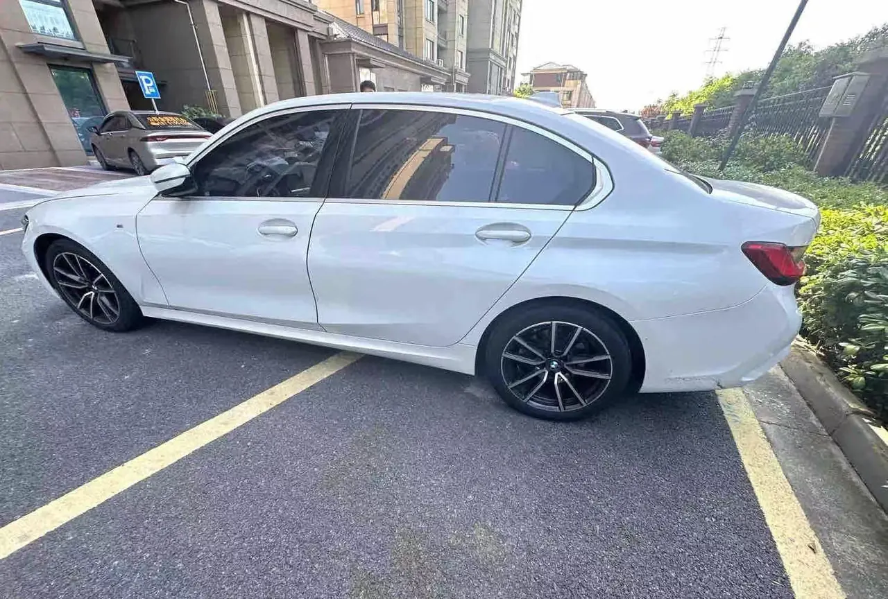 BMW 3 Series 2021 320Li 2.0T M Sports Suit (Modified) Automatic Gear 4