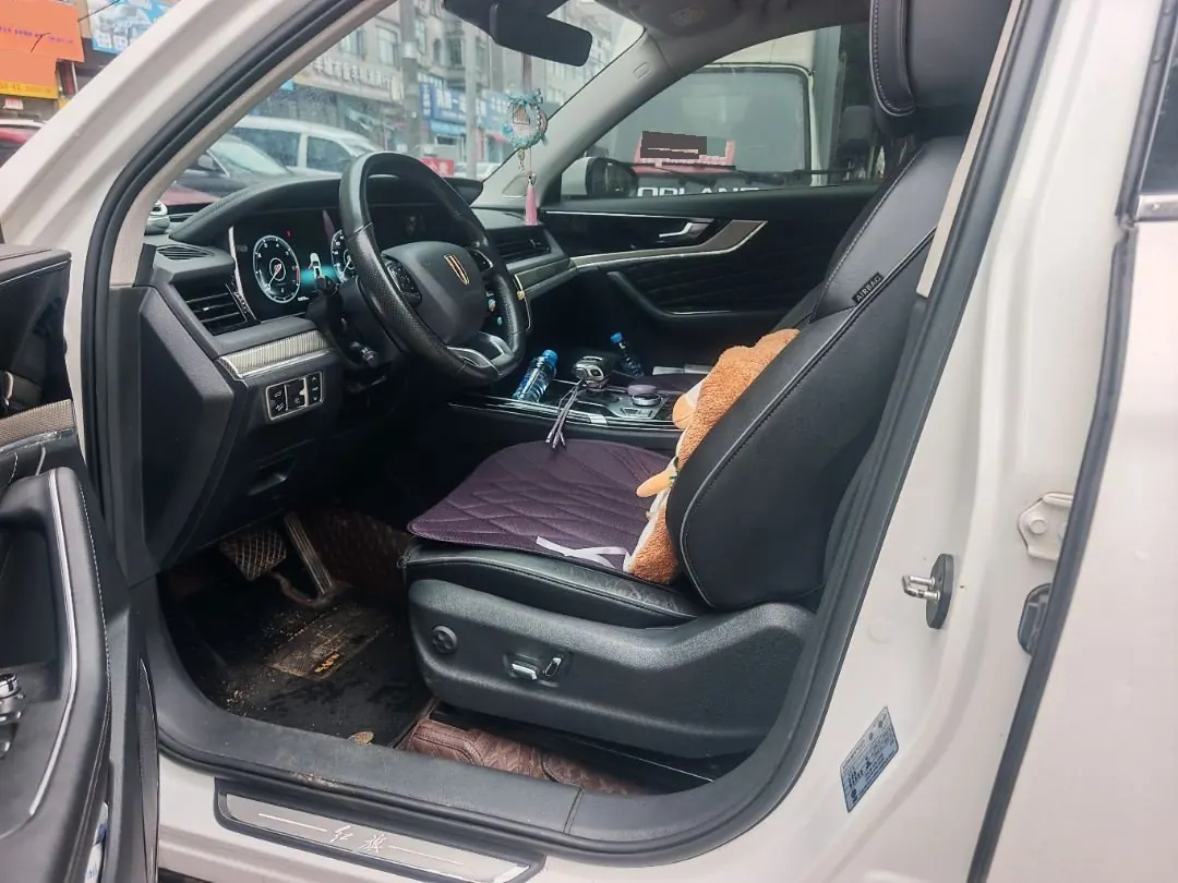 HongQi 2022 HS5 2.0T Zhilian Flag Edition Automatic Gear 5