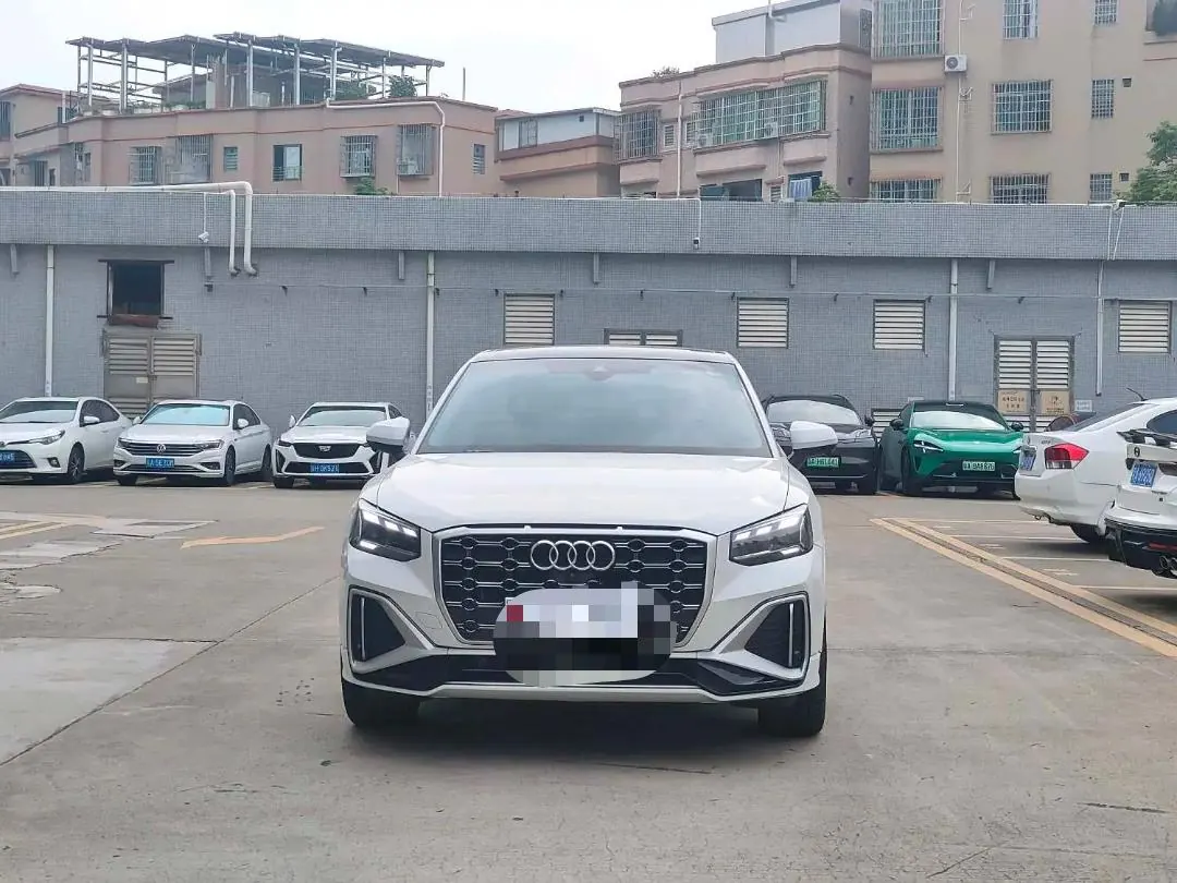 Audi 2022 Q2L 1.4TFSI 35TFSI Aggressive Dynamic Automatic 2