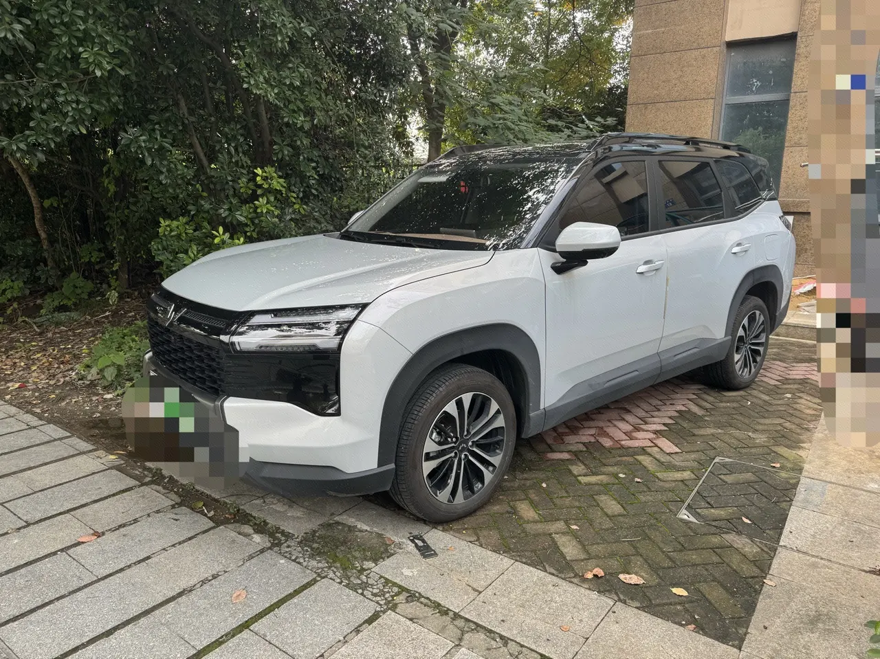 WuLing 2026 Starlight 560 1.5 Stepless 125km Luxury Automatic Transmission - View 1