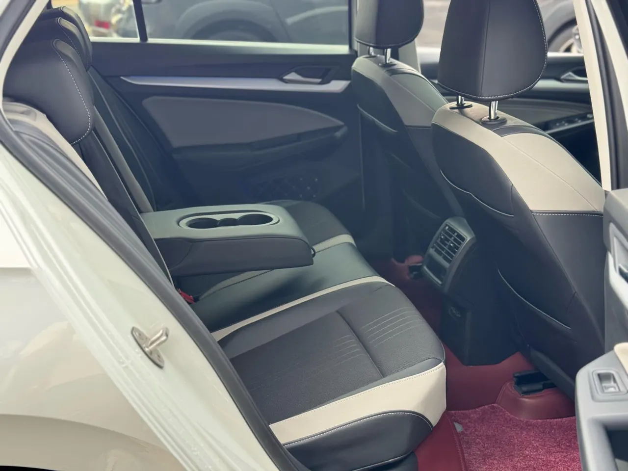 Volkswagen 2023 Golf 8 PRO 1.4TSI 280TSI (facelift) automatic transmission 16