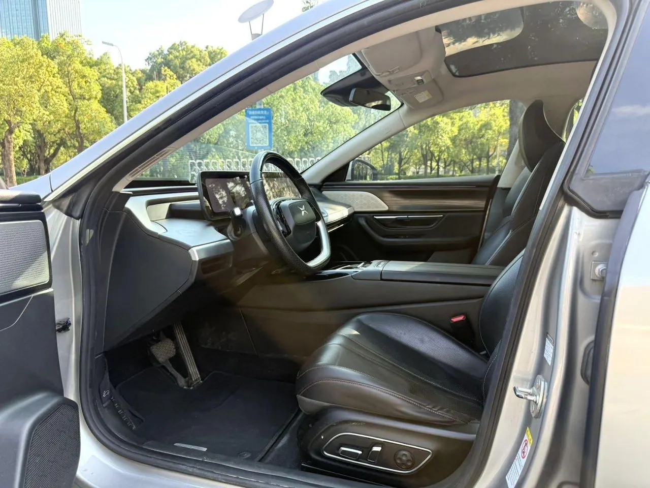 Xpeng 2022 P 7 480N automatic gear 6