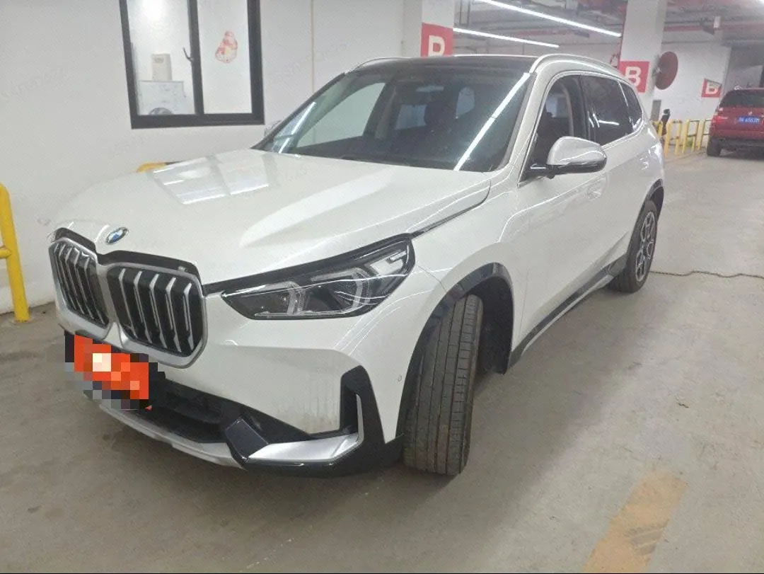 Open image lightbox: BMW 2023 X1 xDrive25Li 2.0T X design set automatic gear