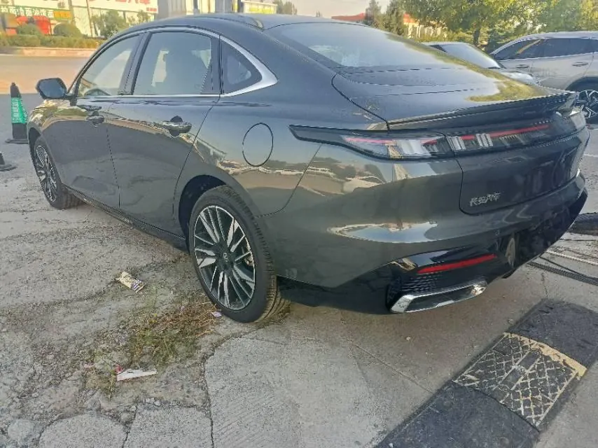 ChangAn 2026 Yidong HEV 1.5 Blue Whale Super Qing Zhixiang Automatic Gear 6
