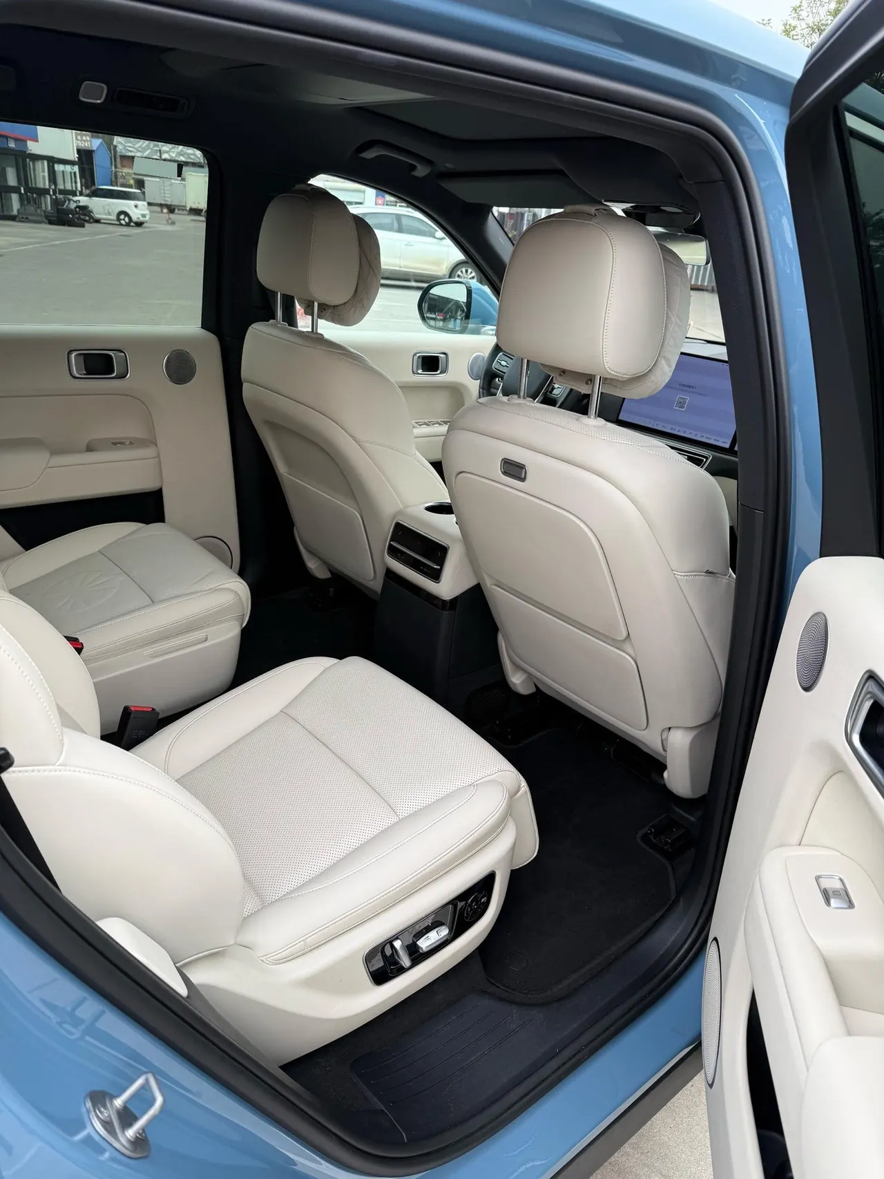 Li 2022 L9 1.5T Max Edition Automatic Gear 4