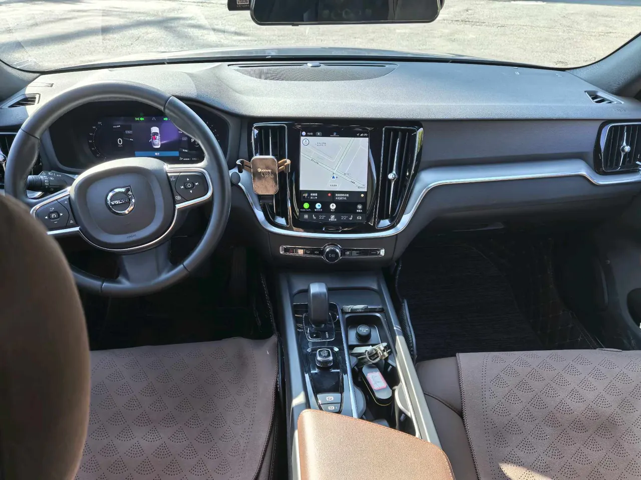 Volvo 2023 S60 48V 2.0T B4 Zhiyuan Deluxe Edition Automatic Gear 4