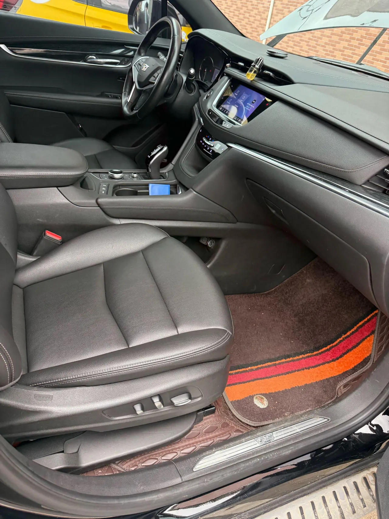 Cadillac 2022 XT5 48V 2.0T Two-Drive Luxury Automatic Gear 5