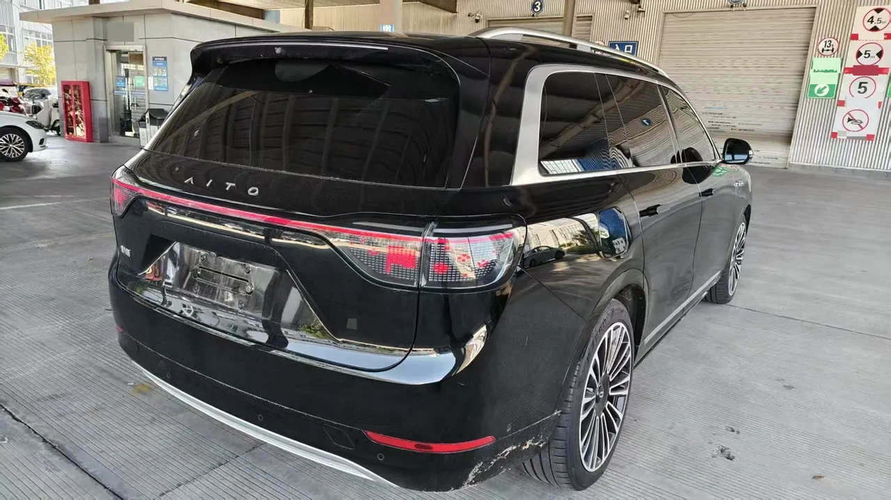 AITO 2024 AITO M9 extended range Ultra 42kWh automatic gear 3