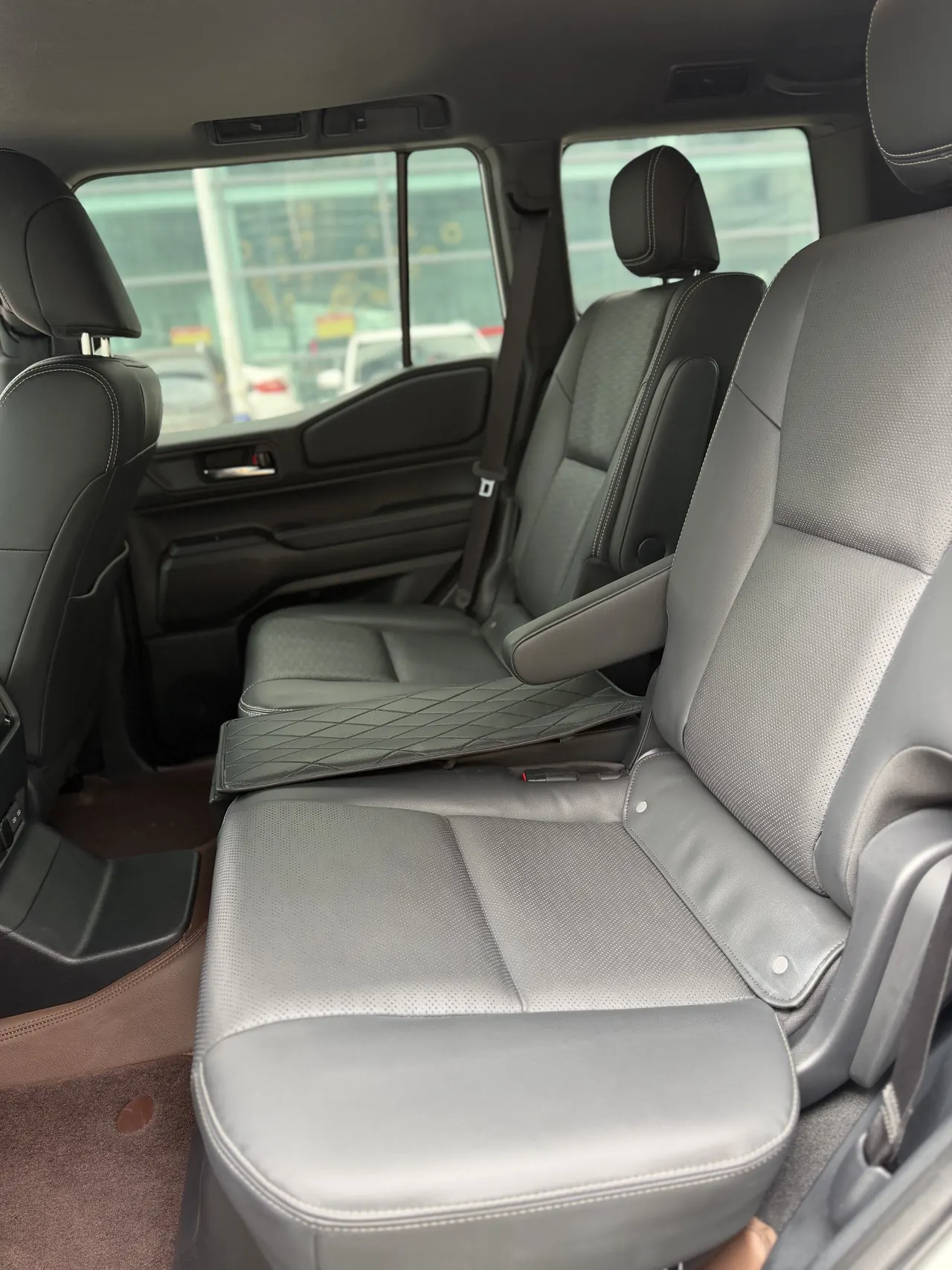 Toyota 2024 Prado HEV 2.4T Wild WX Edition 6-seat Automatic Gear 9