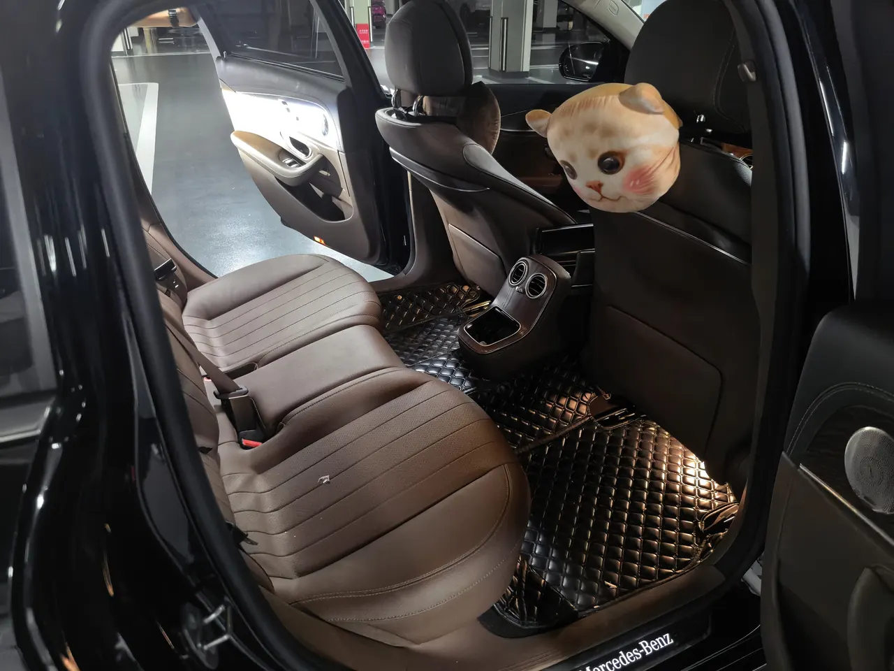 Mercedes Benz E Class 2023 E 300 L 2.0T Luxury Automatic Gear 3